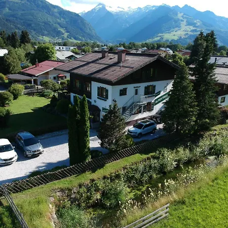 ゲストハウス Alpentraum